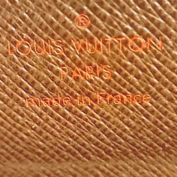Authentic Louis Vuitton Elise Wallet Good used vintage condition.  Signs… - Picture 5 of 16